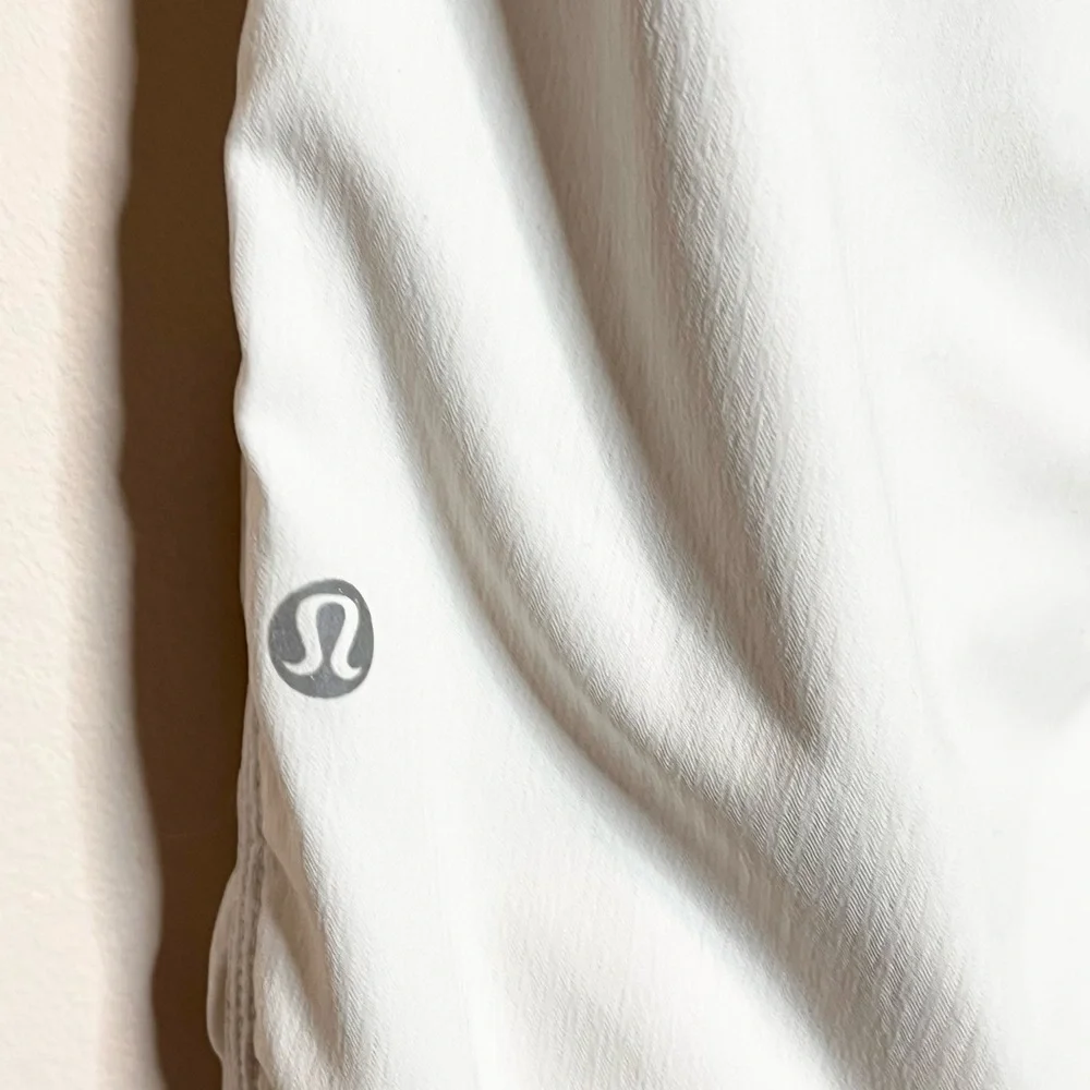 LULULEMON white dance studio crop capris size 10 summer activewear - Picture 4 of 5